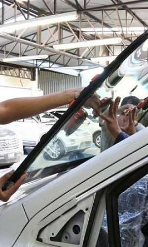 Restauração de veículos blindados Restauração de veículos blindados